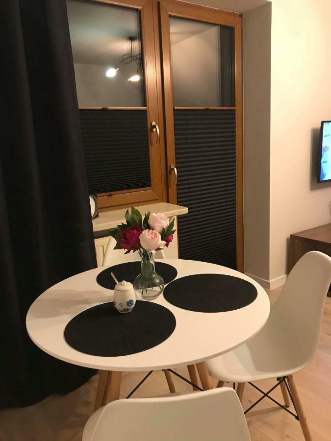 Black Rose Apartament Targi 3 Km, F-Ry Vat Kielce Eksteriør billede